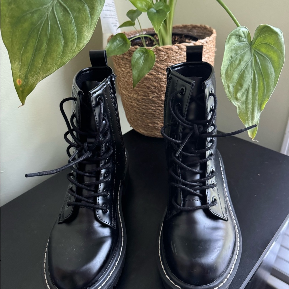 Unk Black Combat Boots